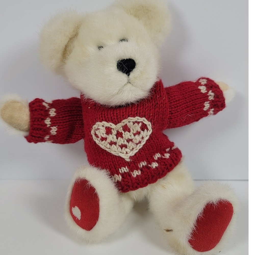 Boyds Collection Teddy Bear Cream Plush Red Heart Sweater Vintage 9 Inch